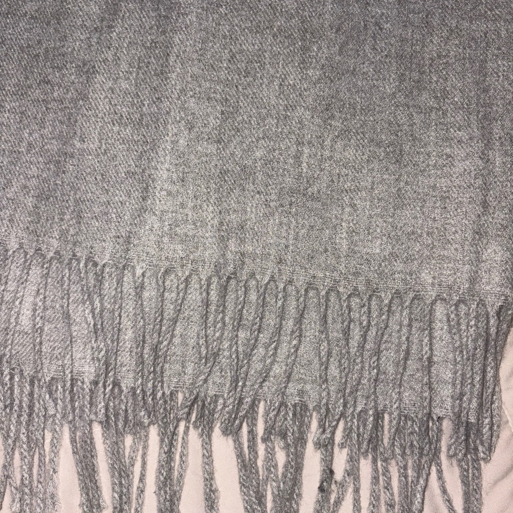 Scarf - Picture 3 of 5